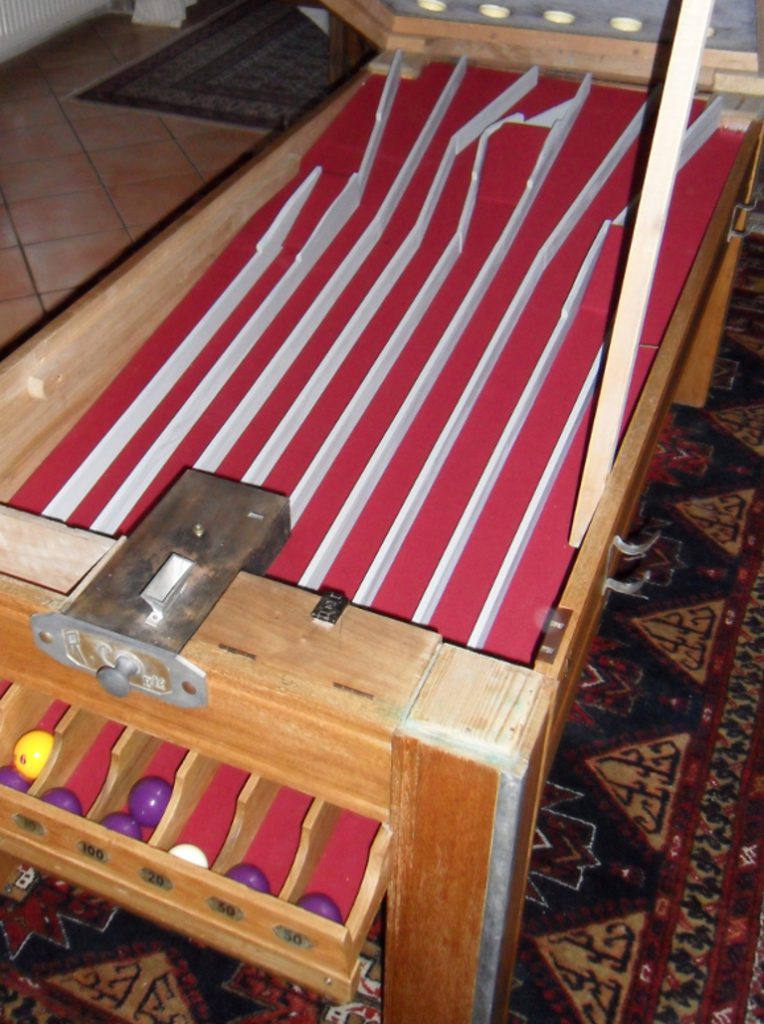billard russe et tapis simonis