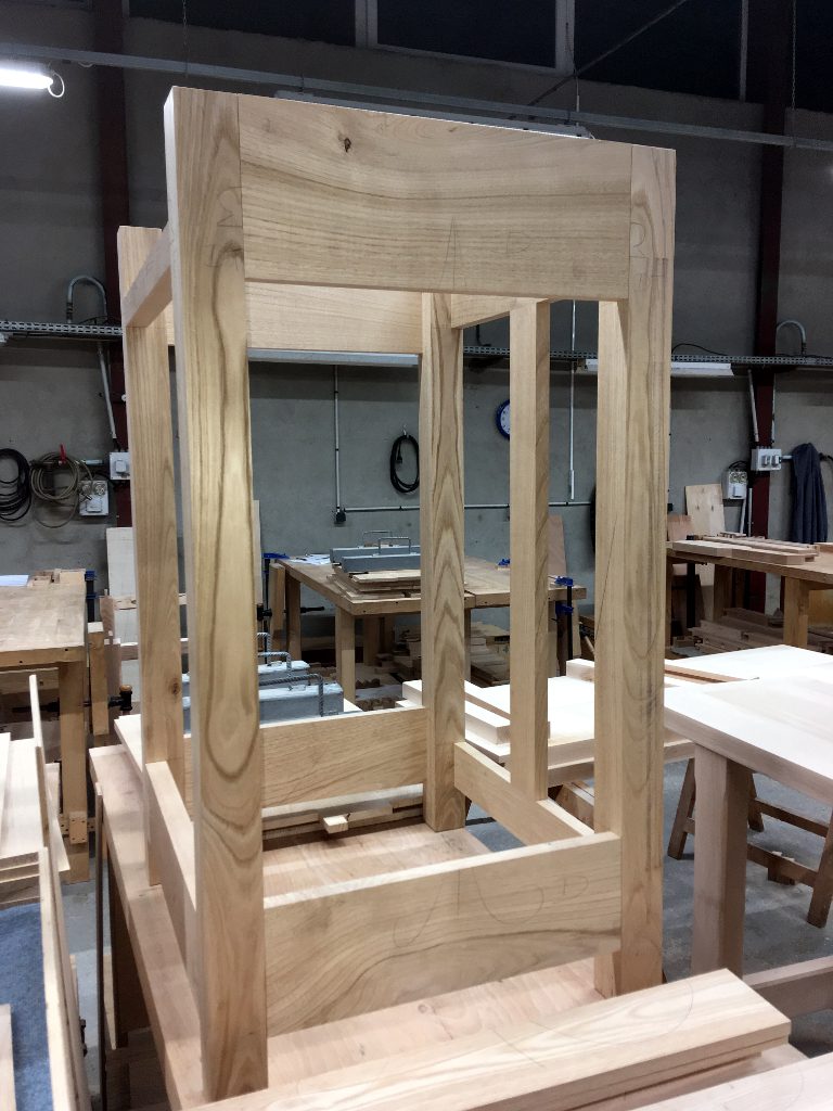mobilier en chataignier