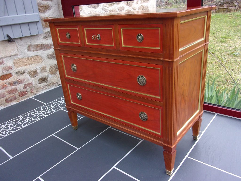 commode louis xvi rouge