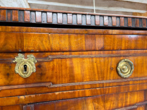 buffet anglais en chêne hêtre acajou et bronze